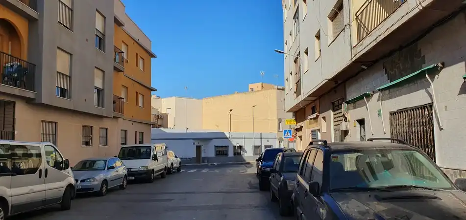 Piso en venta en C/ Rafael Alberti, Roquetas Pueblo