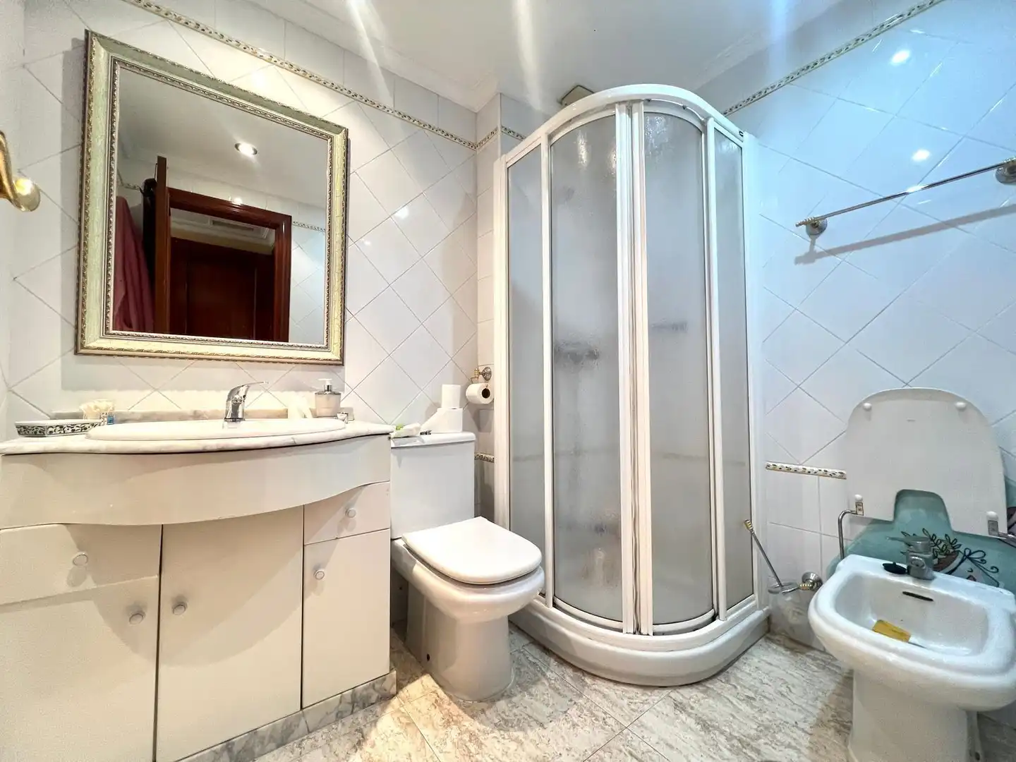 Baño de Piso en venta en Málaga con Aire acondicionado, Terraza y Trastero