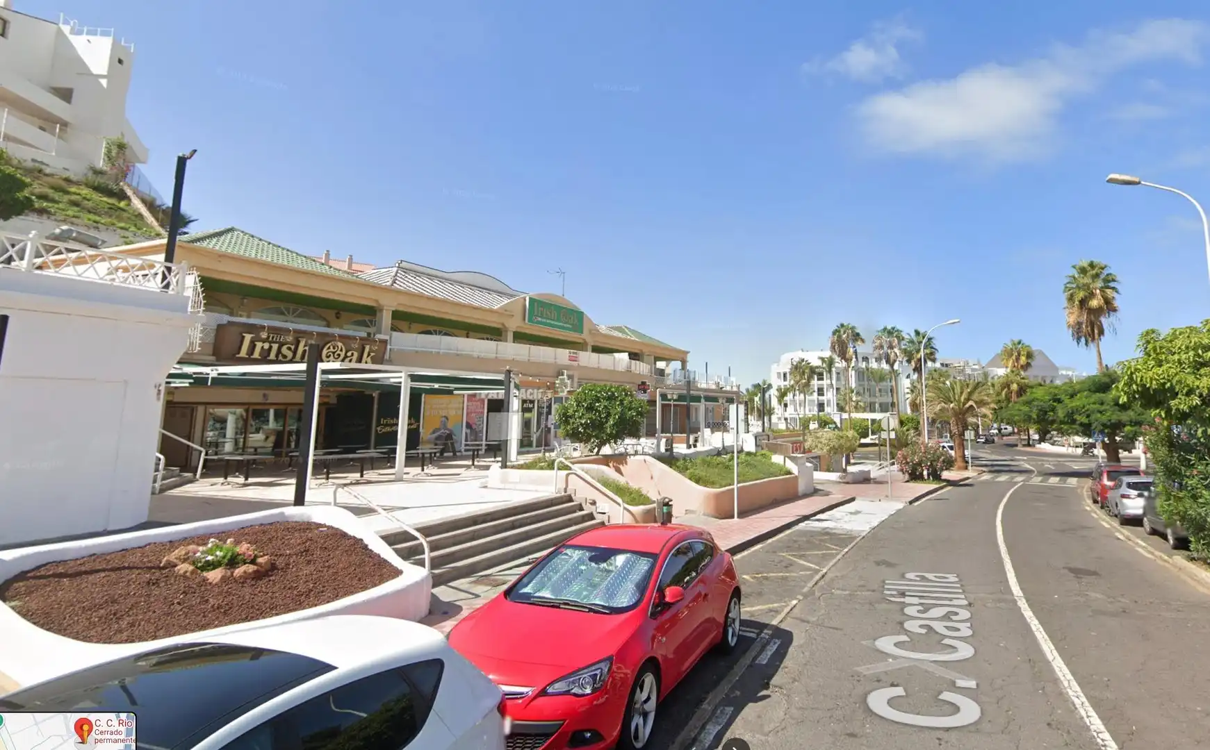Local comercial en venta en Avenida Ernesto Sarti 12