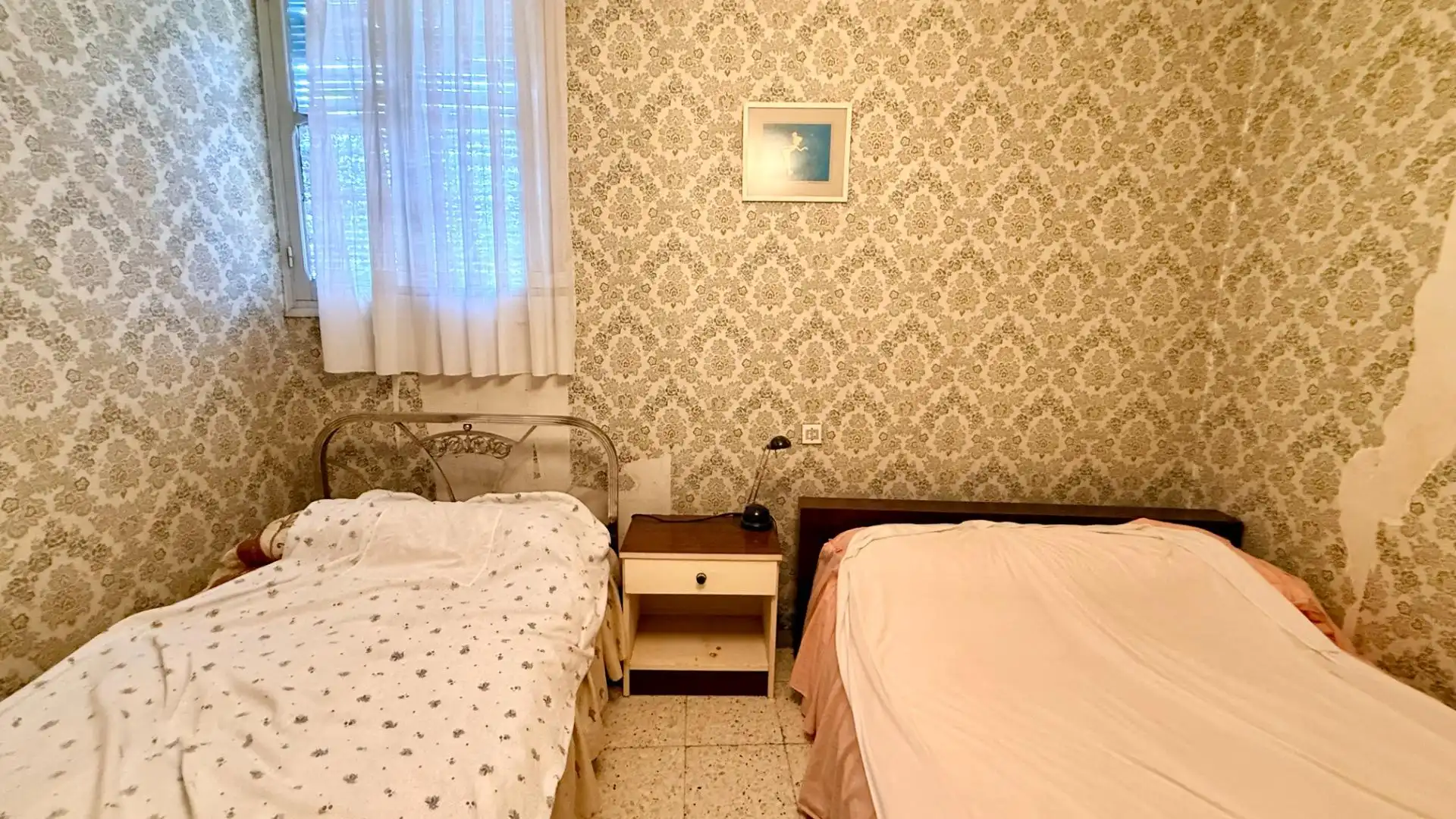 Dormitori de Casa o xalet en venda en Olombrada amb Moblat i Balcó