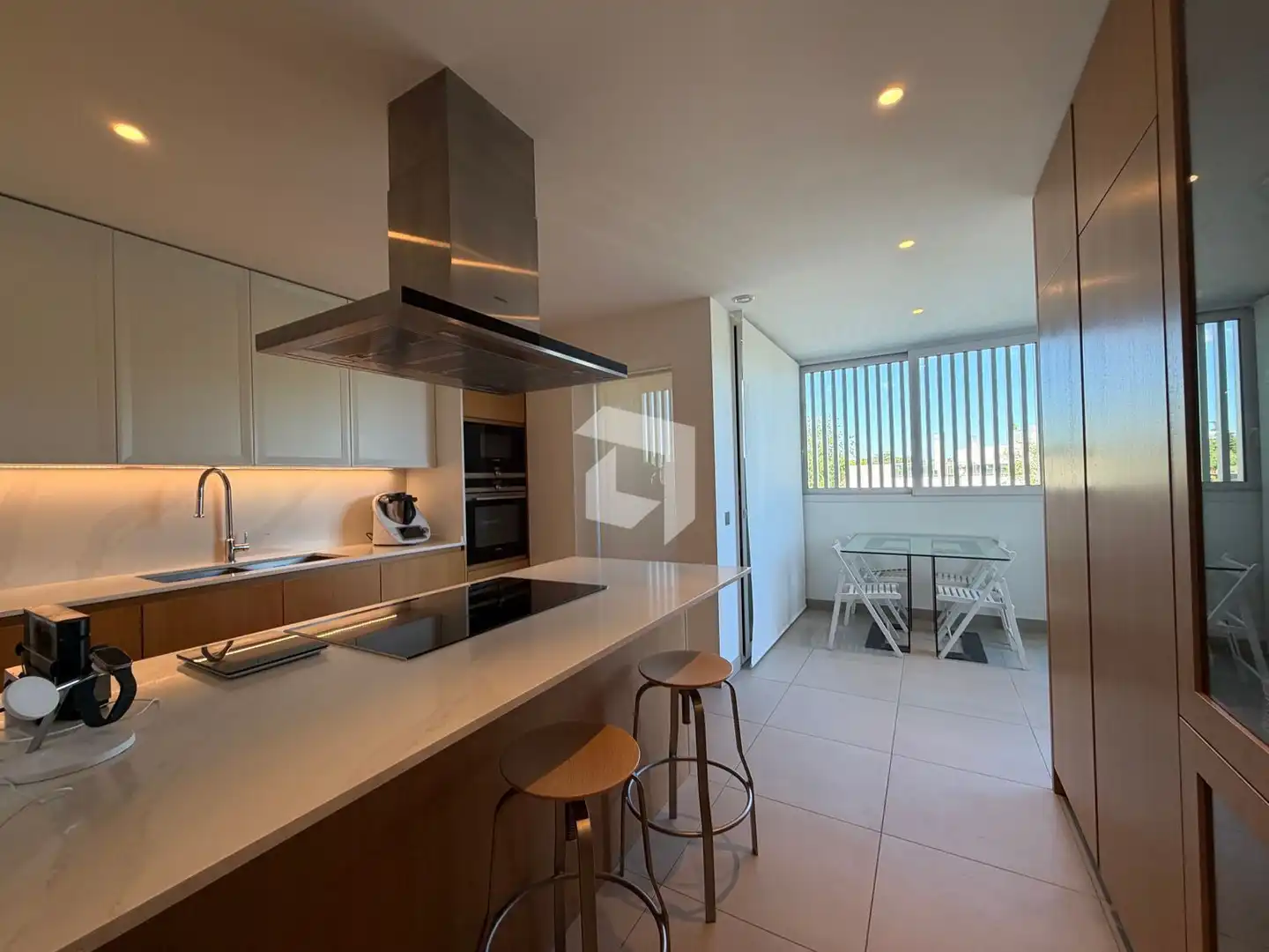Cocina de Ático en venta en Madrid con Aire acondicionado, Calefacción y Parquet