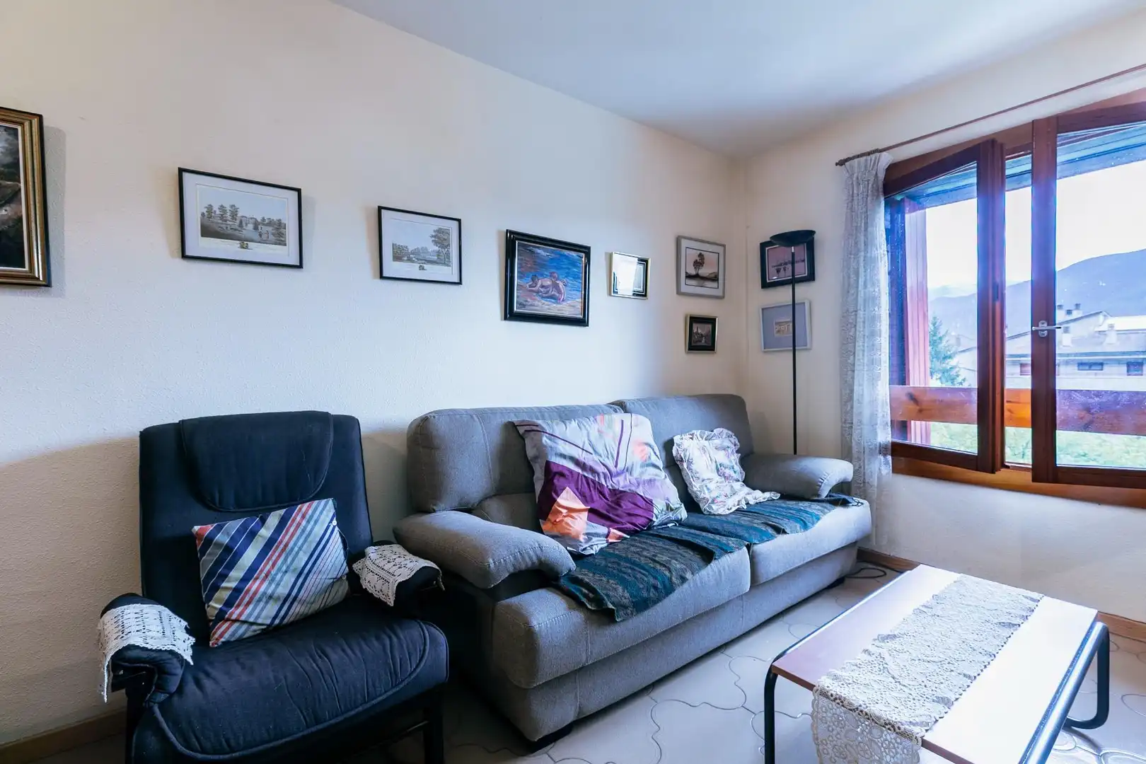 Sala de estar de Piso en venta en Biescas con Calefacción, Amueblado y Balcón