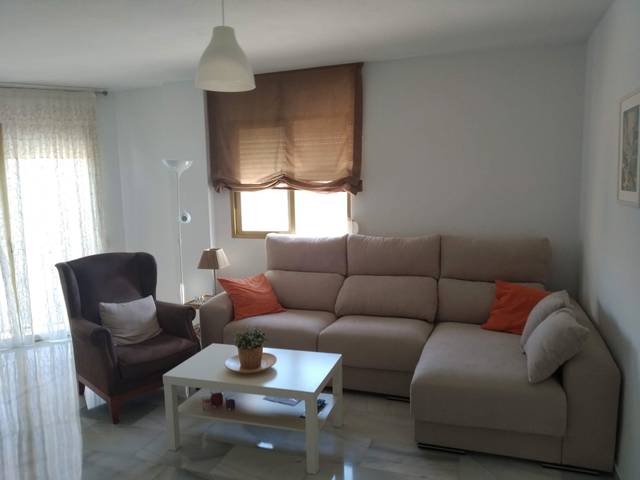 Piso en Alquiler en Plaza del Hospital Civil en Los Castillejos - La Trinidad