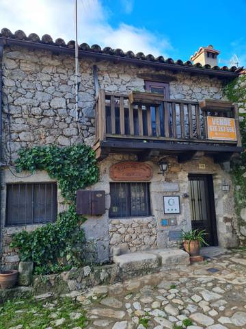 Casa adosada en Venta en Villamiel