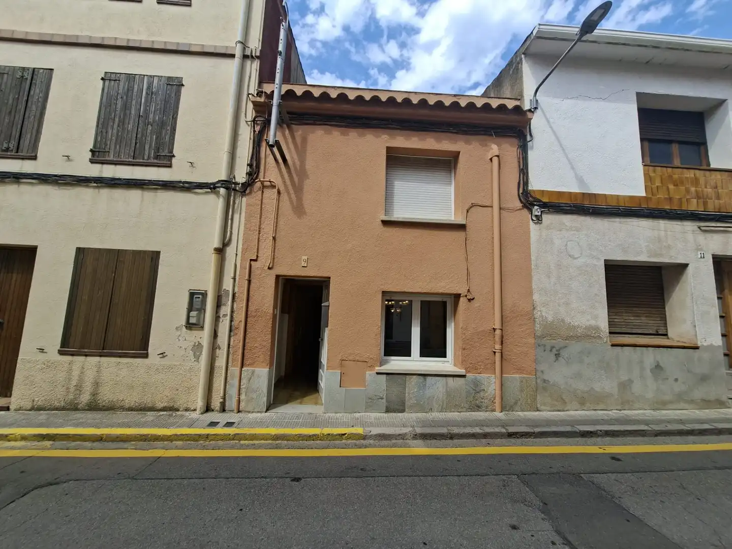 Vista exterior de Casa adosada en venda en Breda amb Calefacció, Jardí privat i Parquet