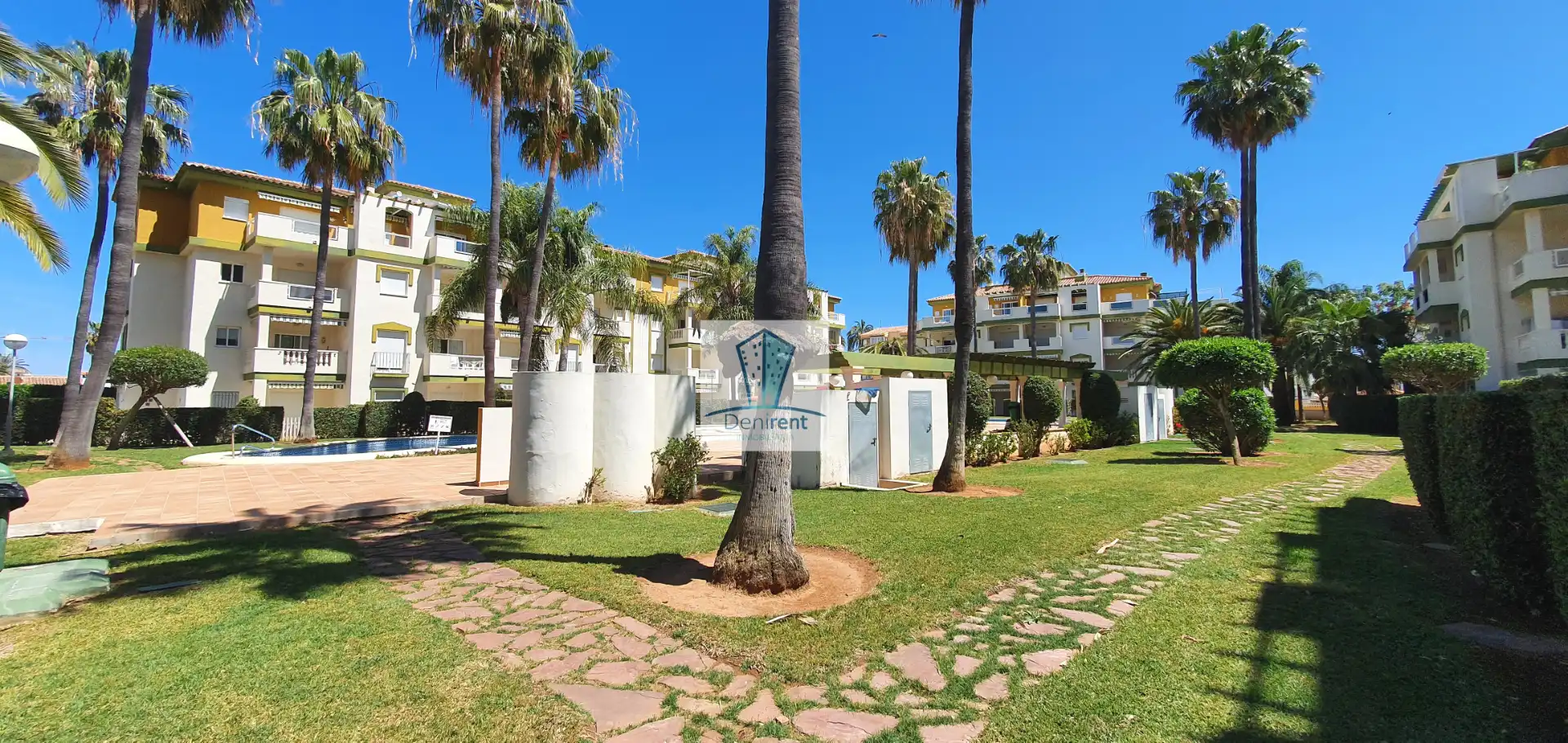 Vista exterior de Apartamento de alquiler en Dénia con Aire acondicionado, Calefacción y Terraza