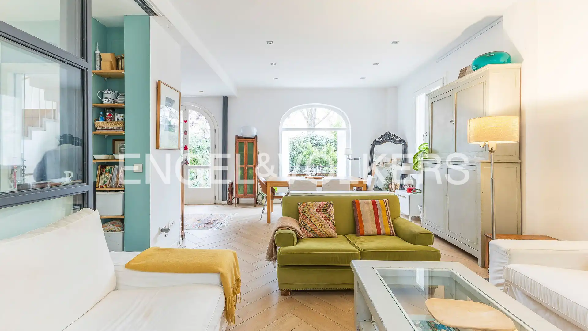 Vista exterior de Casa o chalet en venta en  Madrid Capital con Aire acondicionado, Calefacción y Jardín privado