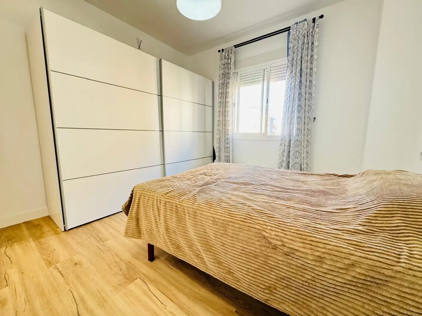 Bedroom of Flat for sale in Algeciras  with Balcony