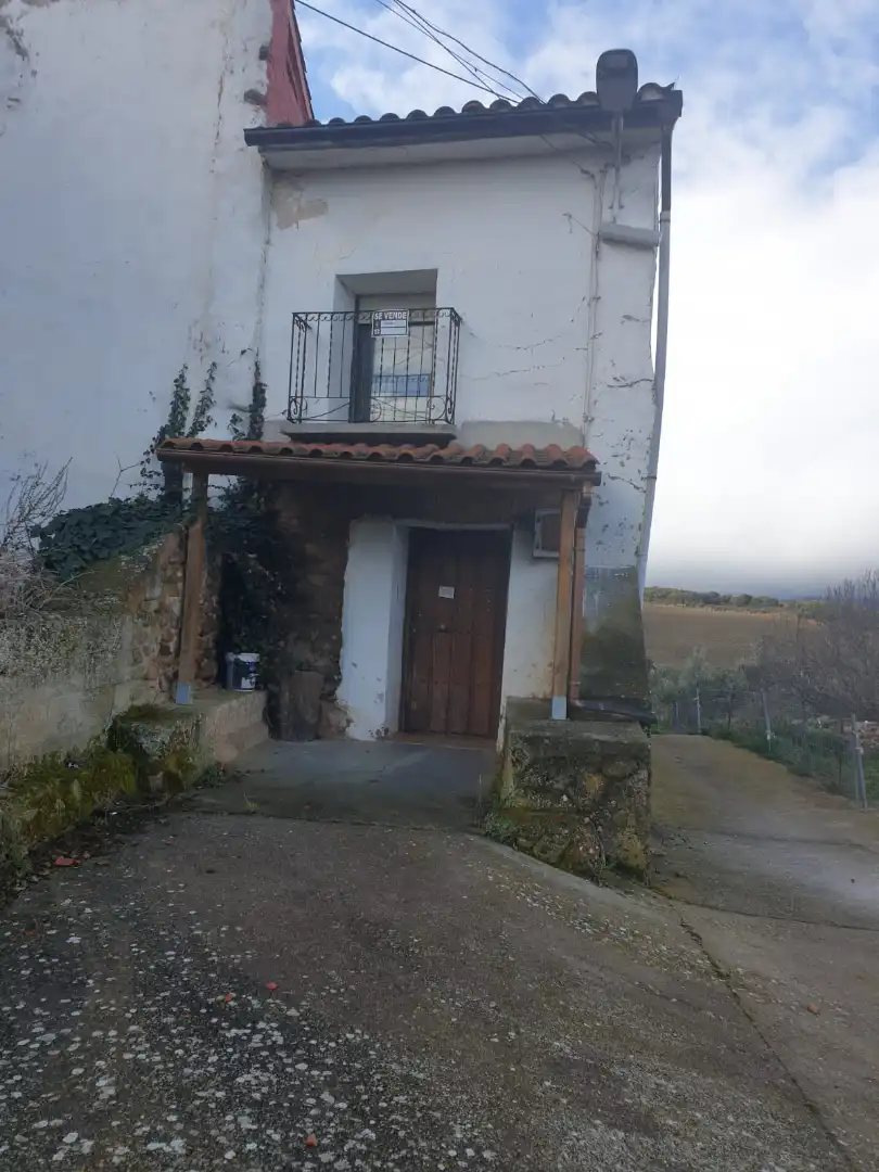 Vista exterior de Casa o chalet en venta en Ocón con Calefacción, Jardín privado y Amueblado