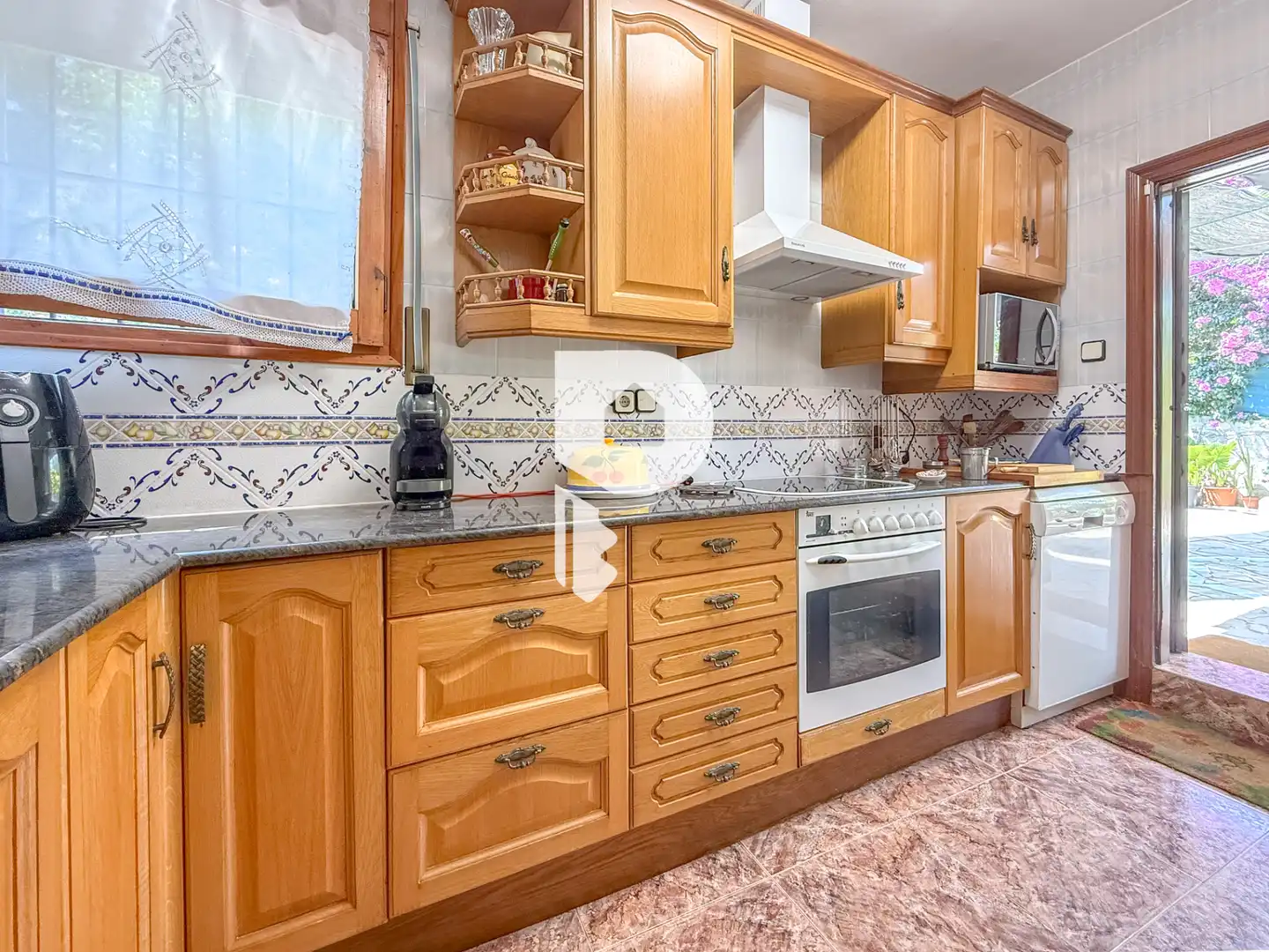 Cocina de Casa o chalet en venta en Vallirana con Calefacción, Jardín privado y Terraza