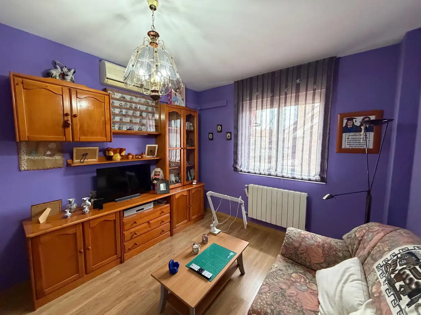Sala de estar de Casa adosada en venta en Fuenlabrada con Aire acondicionado, Calefacción y Trastero