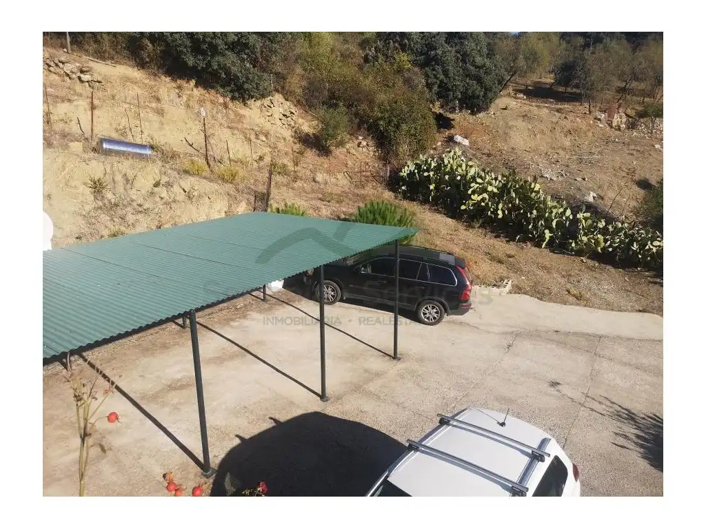 Parking of Country homes for sale in Benalauría