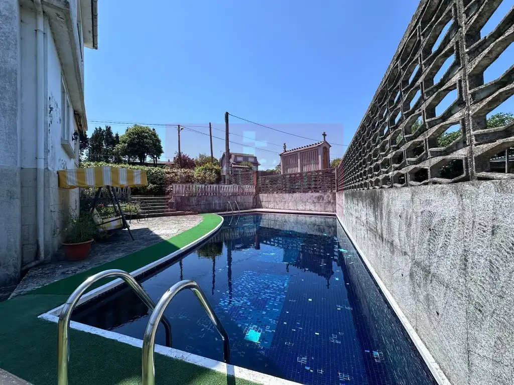 Piscina de Casa o chalet en venta en Lugo