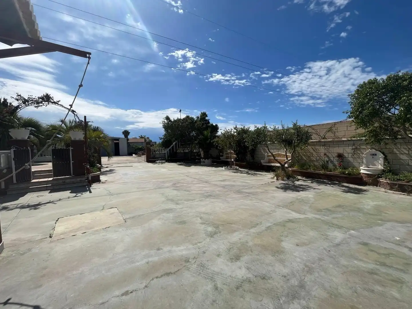 Vista exterior de Casa o xalet en venda en Motril