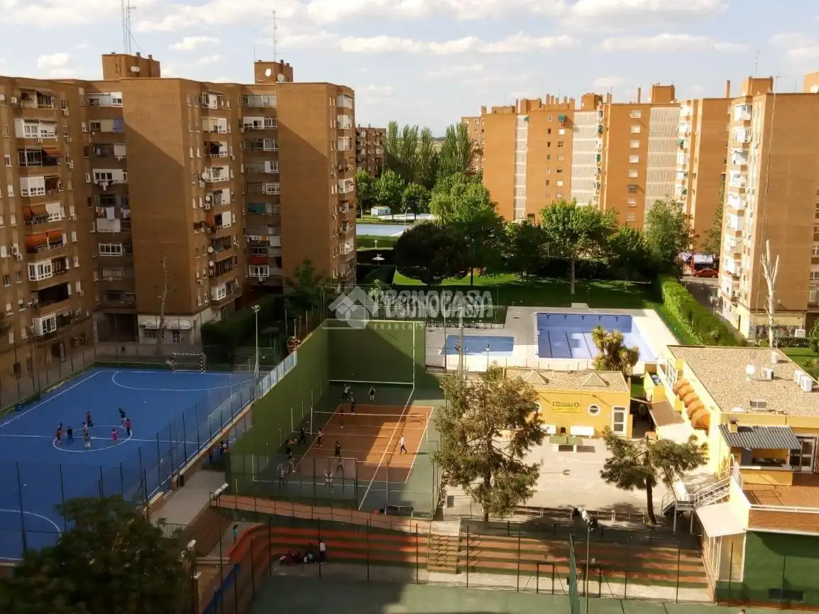 Vista exterior de Pis en venda en Fuenlabrada