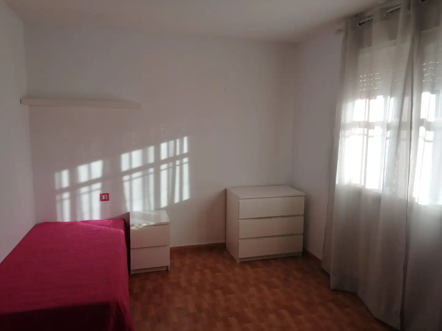 Habitación de Piso en venta en Guillena con Aire acondicionado, Terraza y Horno