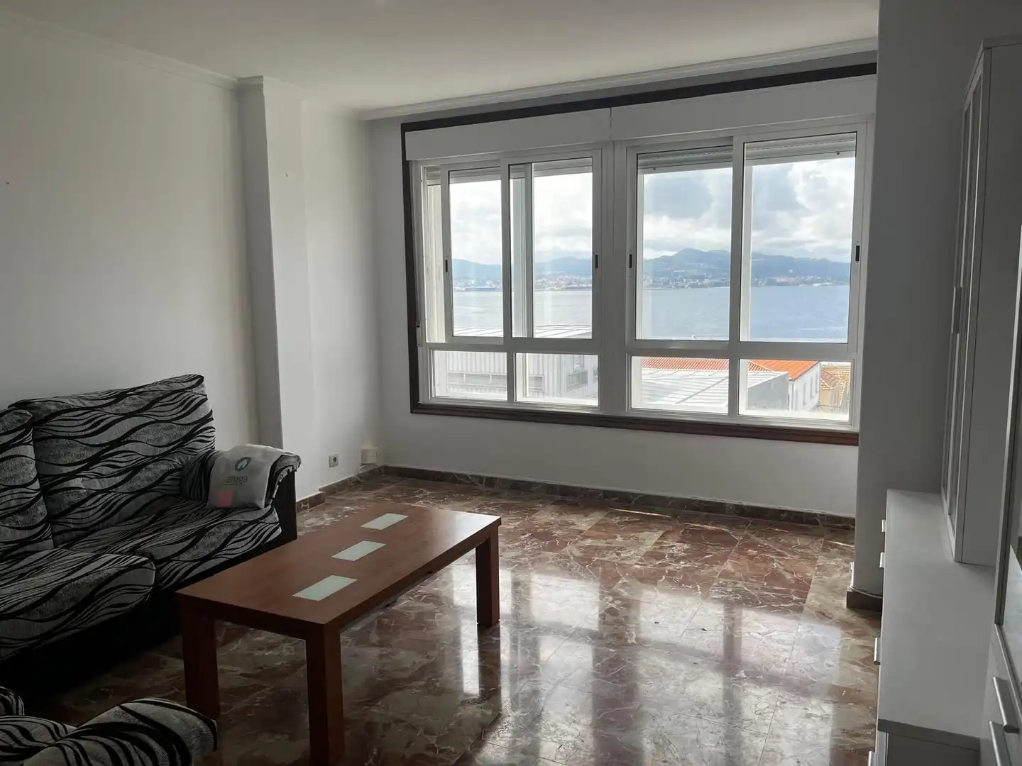 Sala d'estar de Pis de lloguer en Cangas 