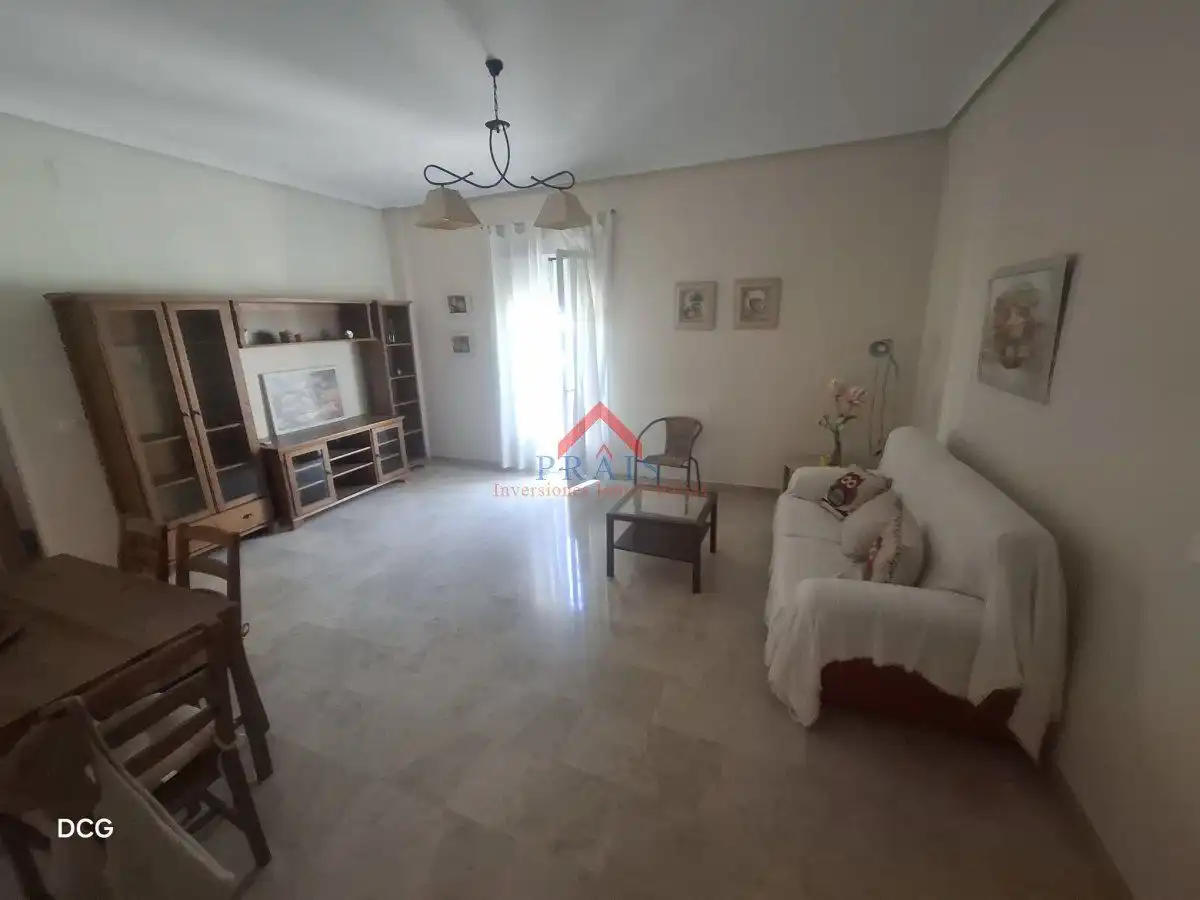 Sala d'estar de Pis de lloguer en Utrera amb Terrassa