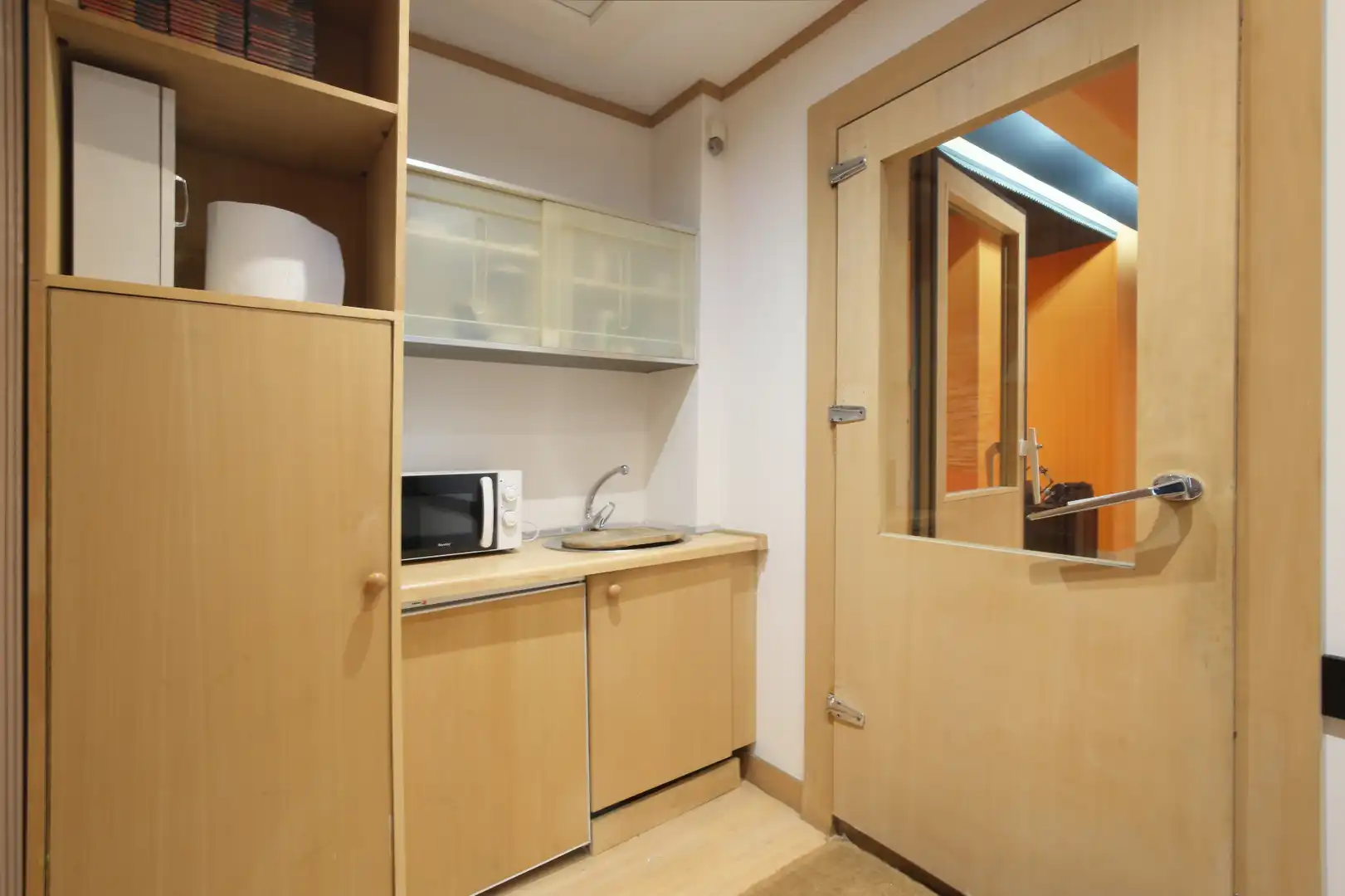 Cocina de Local de alquiler en Madrid con Aire acondicionado y Calefacción