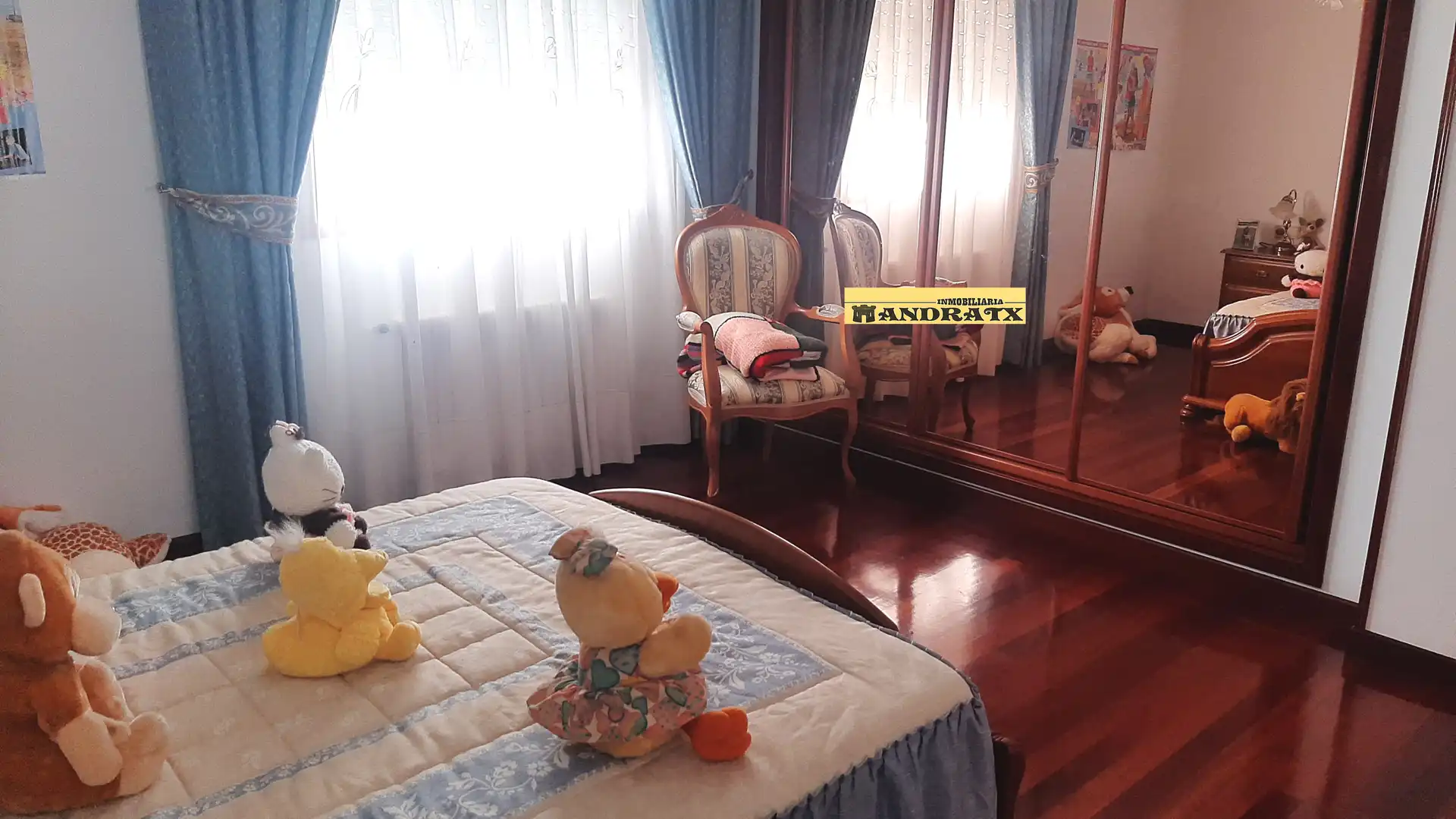 Dormitori de Casa o xalet en venda en Ferrol amb Calefacció