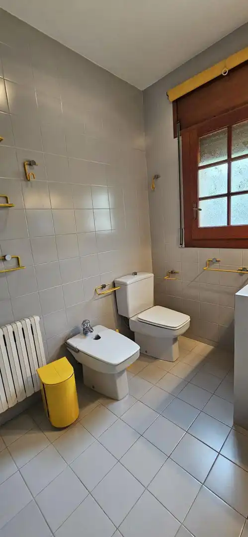 Bany de Casa o xalet en venda en Corbera de Llobregat amb Aire condicionat i Calefacció