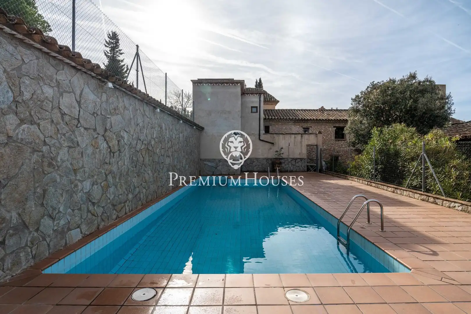 Piscina de Finca rústica en venta en Montblanc con Calefacción, Jardín privado y Terraza