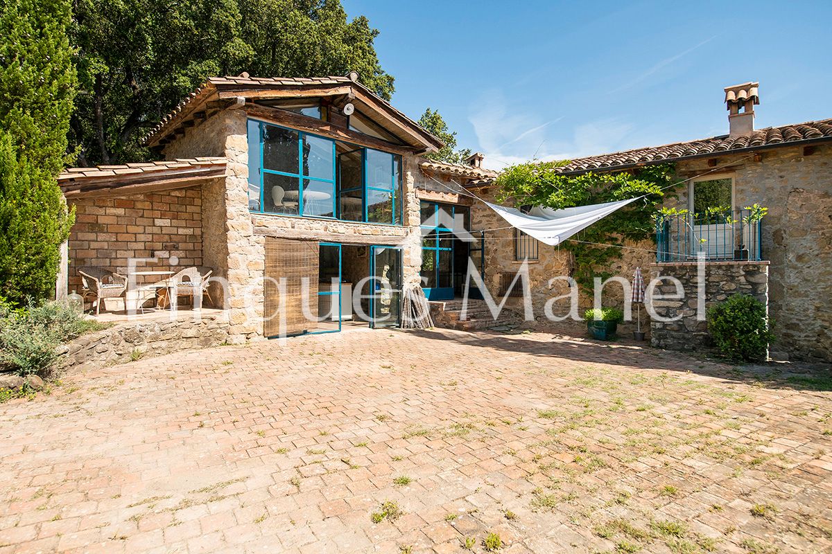 Country house for sale in Mieres (Girona)