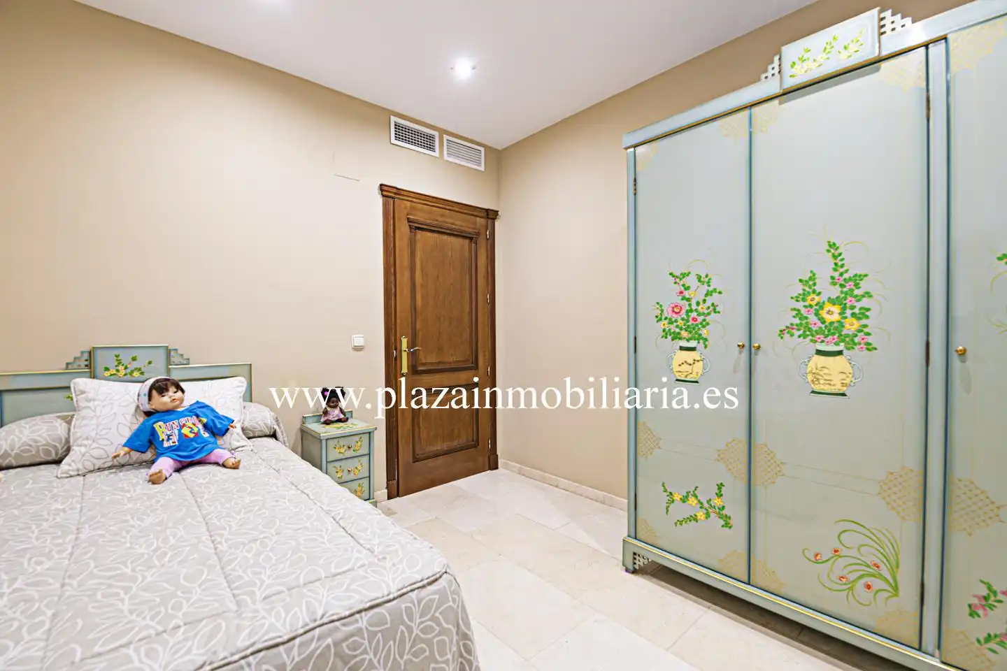 Dormitori de Casa o xalet en venda en Lucena amb Aire condicionat, Terrassa i Traster
