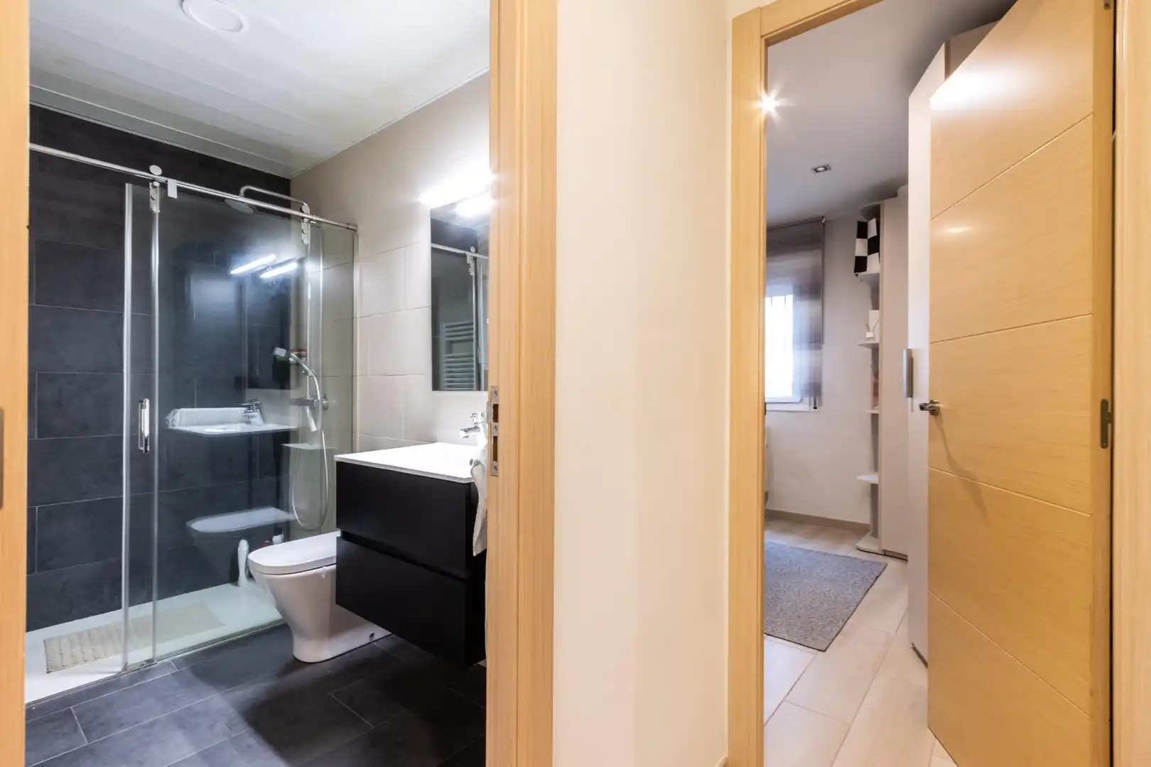 Baño de Planta baja en venta en Santa Perpètua de Mogoda, Barcelona