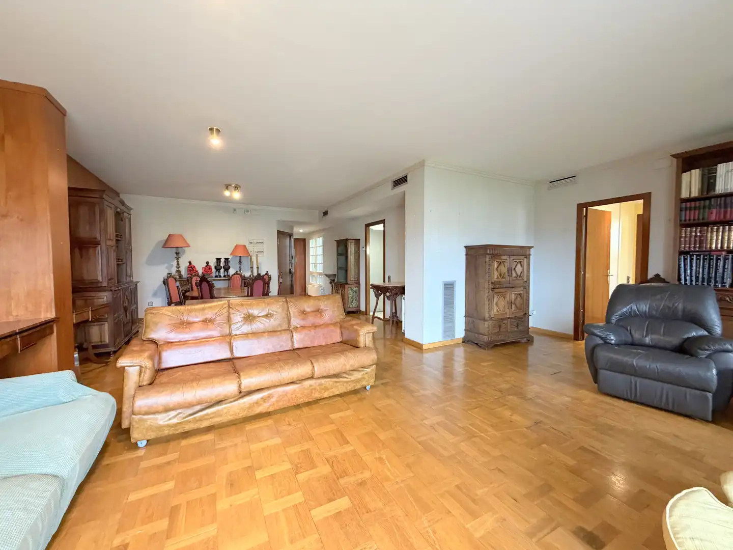 Flat with terrace for sale in Plaça de la Corona