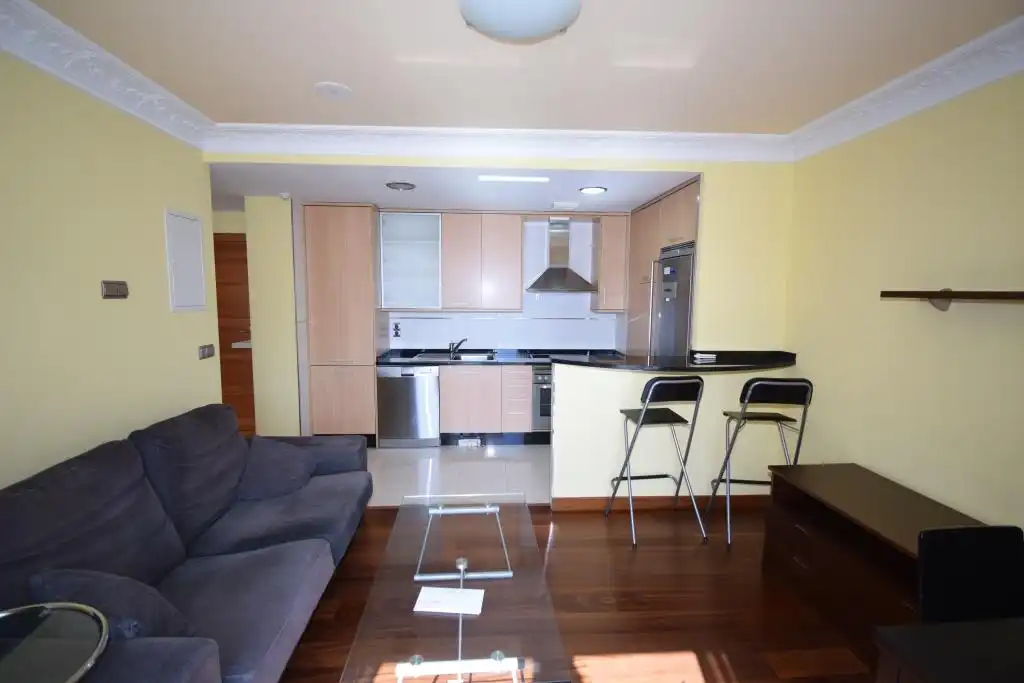 Cocina de Apartamento en venta en A Coruña Capital  con Calefacción, Trastero y Amueblado
