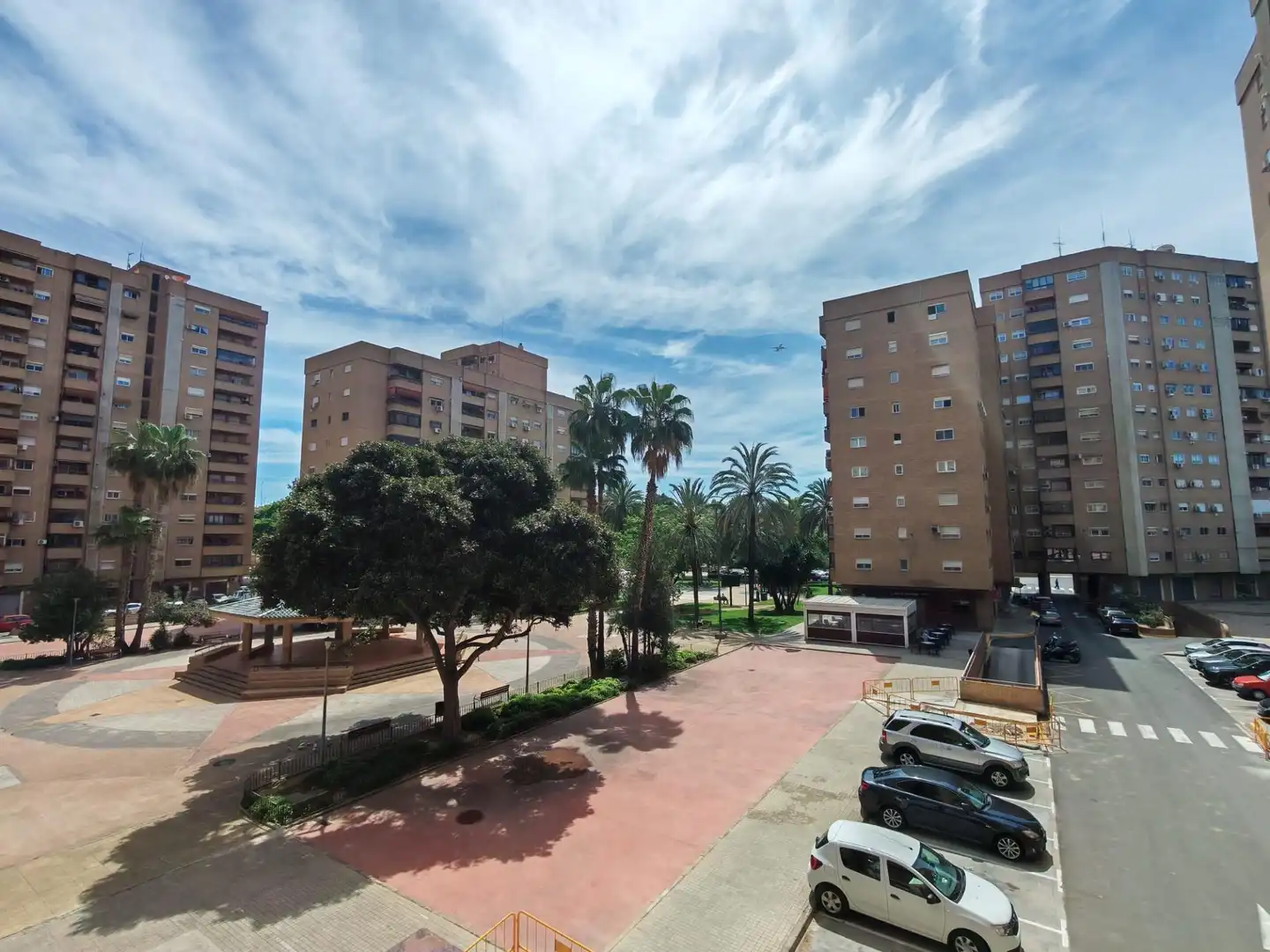 Exterior view of Flat for sale in Xirivella  with Air Conditioner, Terrace and Balcony