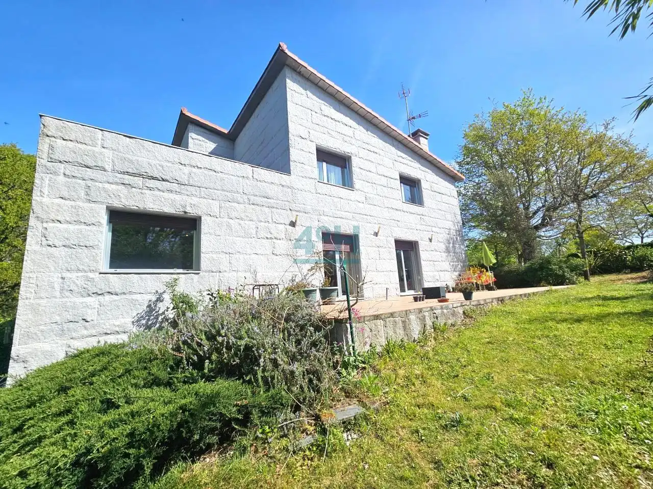 Jardí de Casa o xalet en venda en Nogueira de Ramuín amb Calefacció, Jardí privat i Terrassa