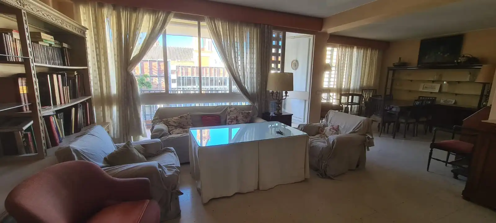 Living room of Flat for sale in Sevilla  with Furnished