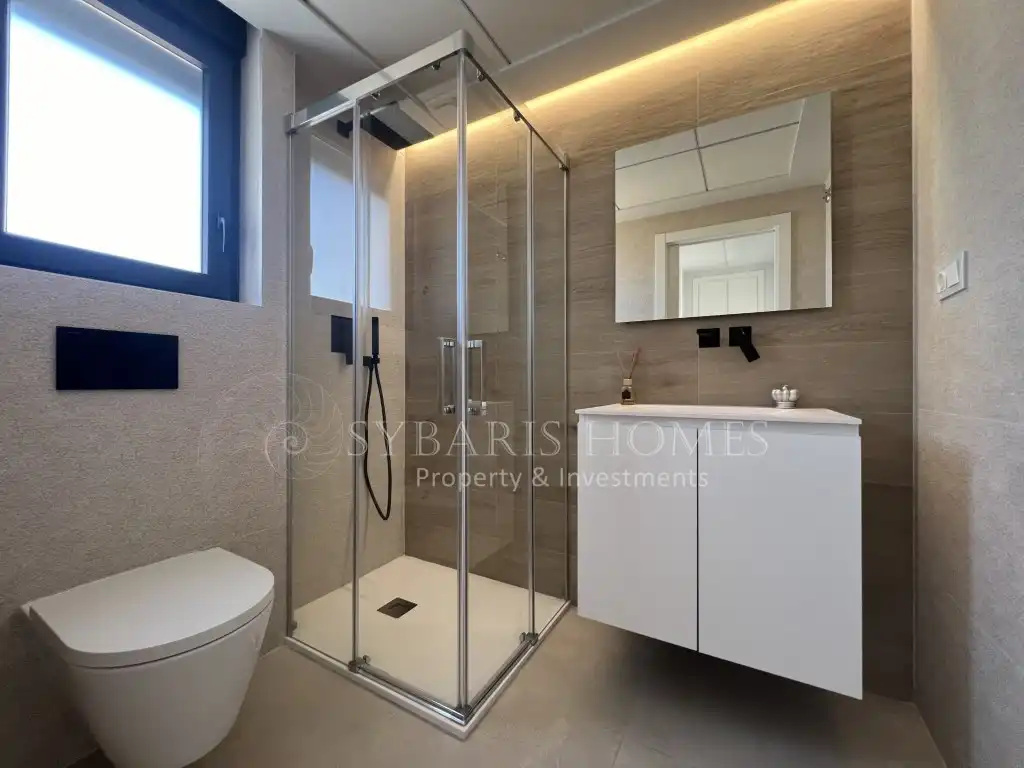 Baño de Ático en venta en Dénia con Piscina comunitaria