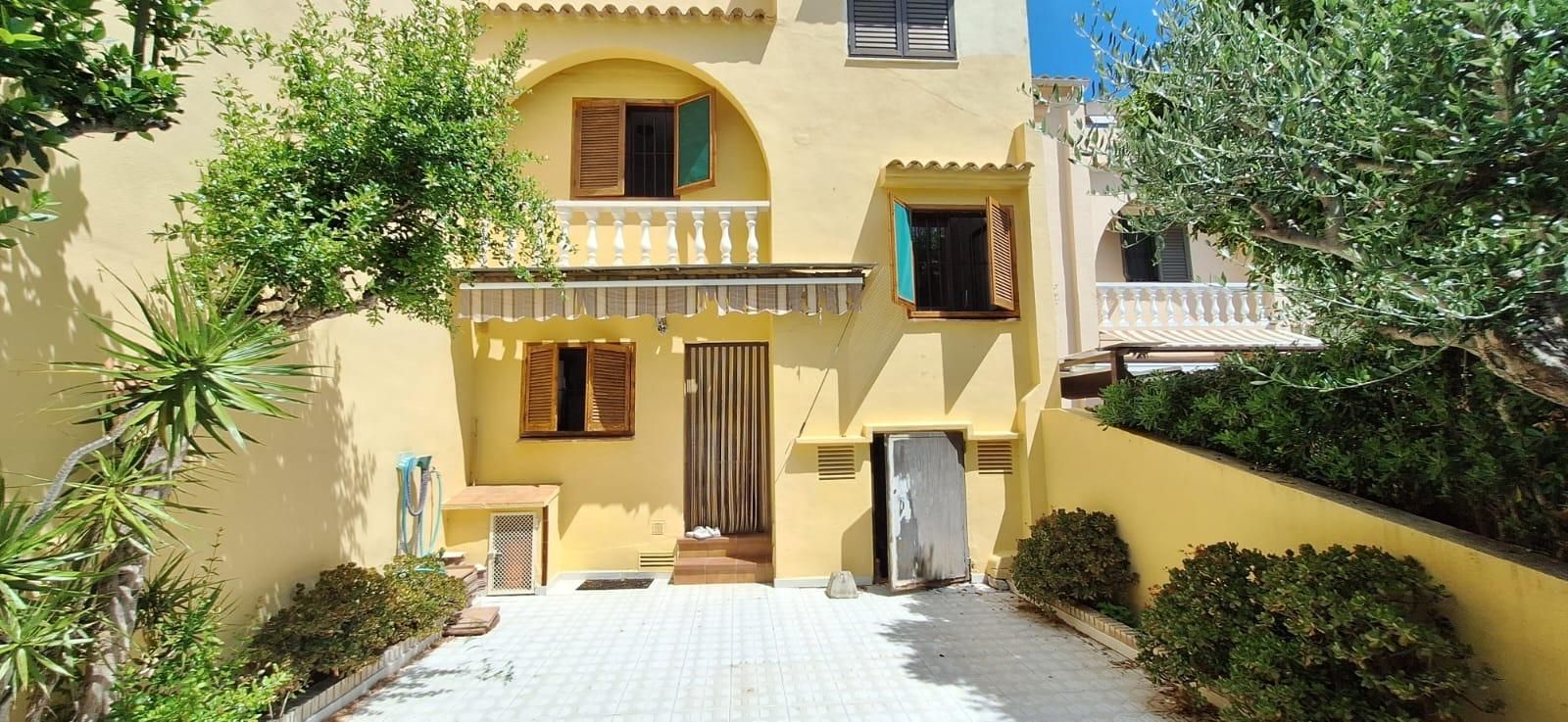 Casa adosada en venda a Avenida Azahar, Tavernes de la Valldigna