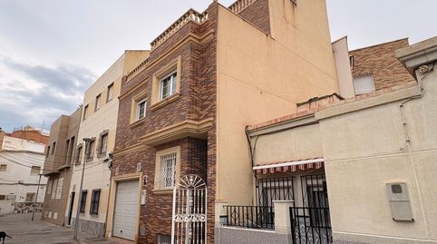Foto 2 de Casa adosada en venda a Calle de la Curva, Ciudad Jardín - Tagarete - El Zapillo, Almería Capital