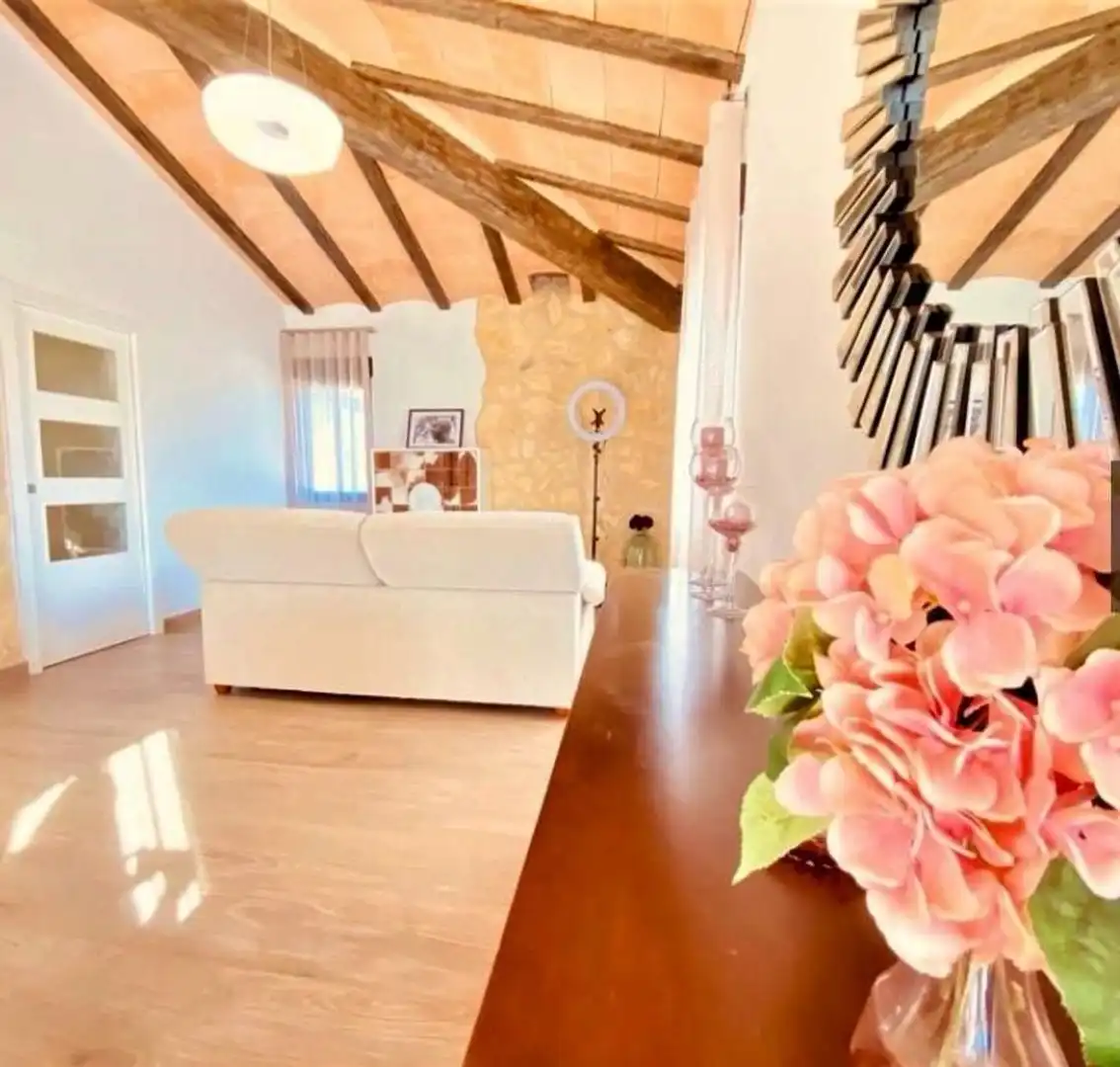 Sala d'estar de Casa o xalet en venda en Albaida amb Aire condicionat, Jardí privat i Traster