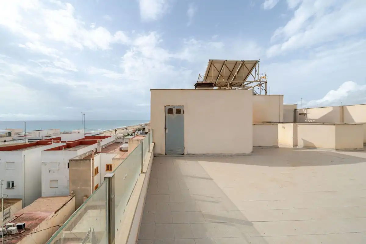 Ground floor with terrace for sale in Carrer Blasco Ibáñez, imagen 25