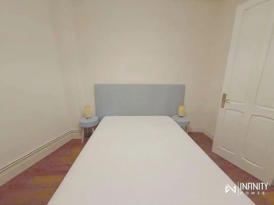Bedroom of Flat for rent in Bilbao   with Heating and Balcony