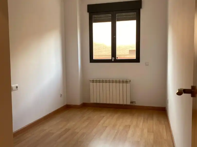 Schlafzimmer von Wohnung zum Verkauf in Ensanche - Fuenfresca