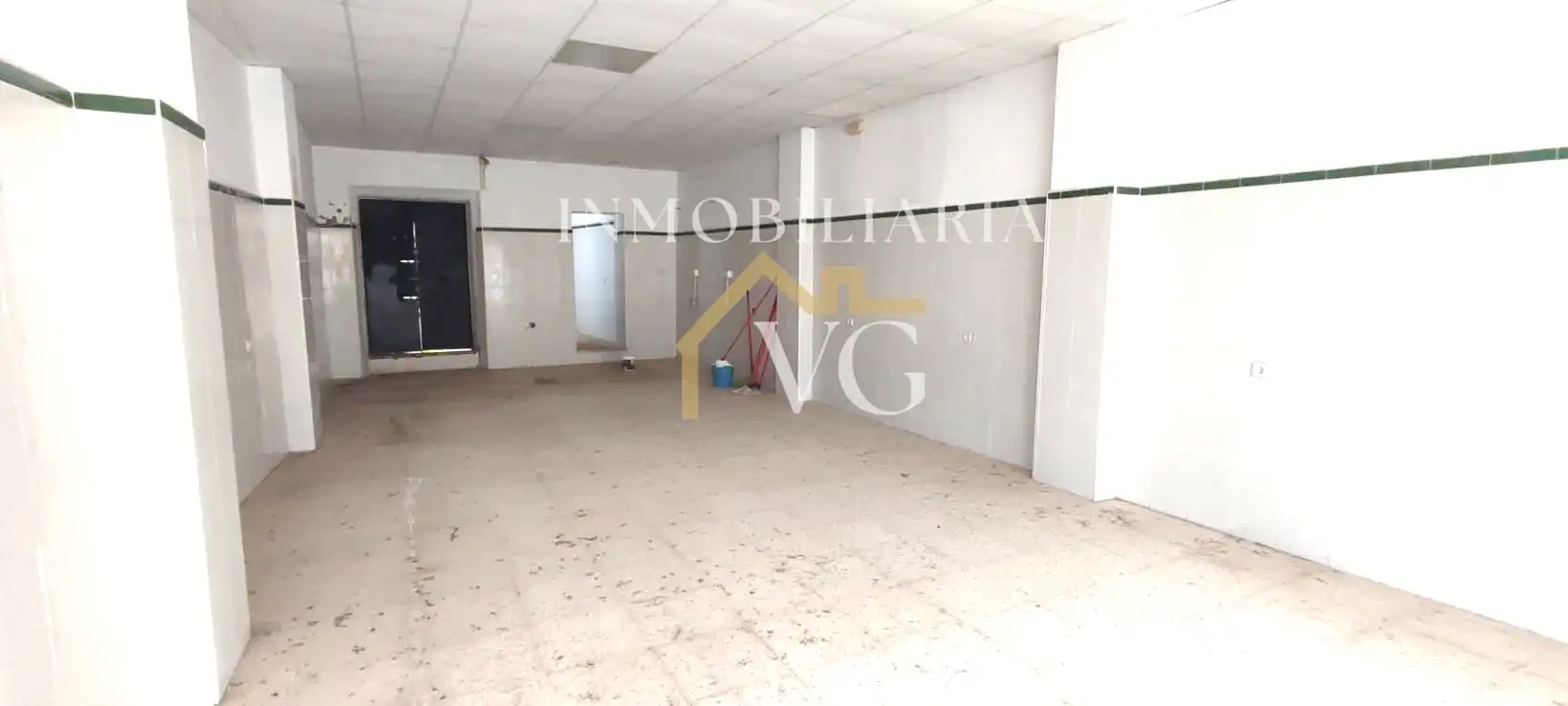 Local comercial en venda a Guillena pueblo