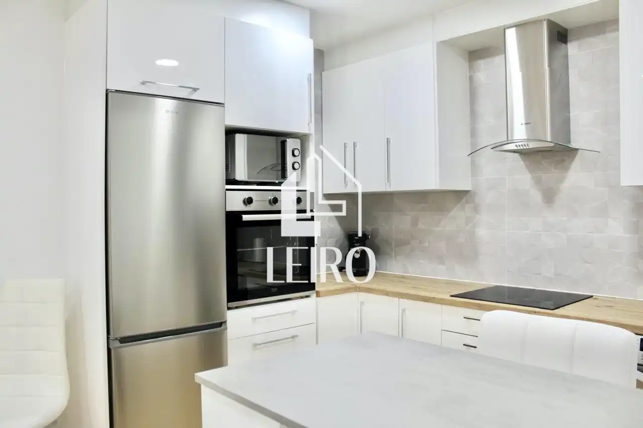Kitchen of Houses for sale in Vilanova de Arousa  with Terrace and Furnished