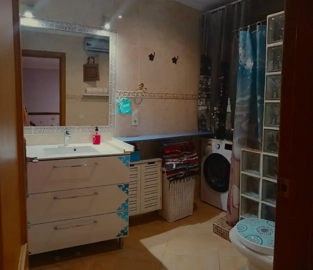 Badezimmer von Maisonette zum Verkauf in Dénia mit Klimaanlage