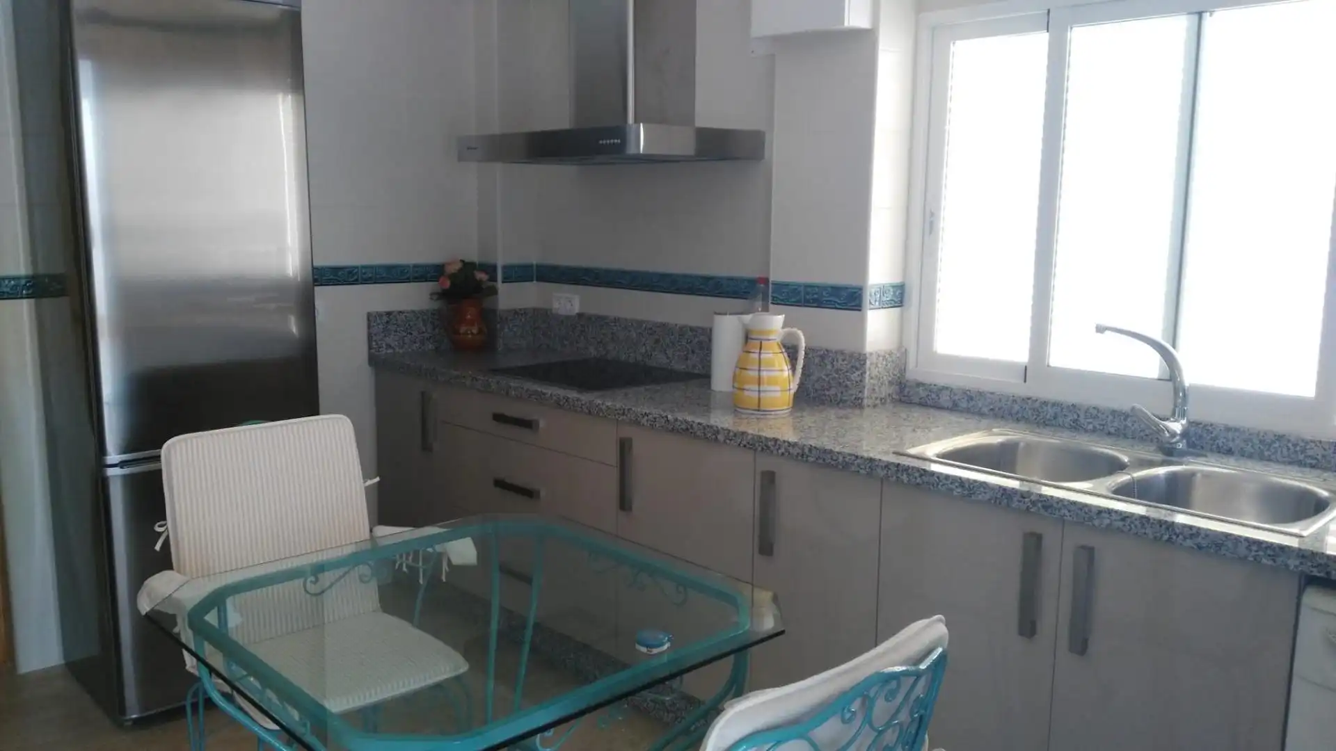 Cocina de Piso de alquiler en Huelva