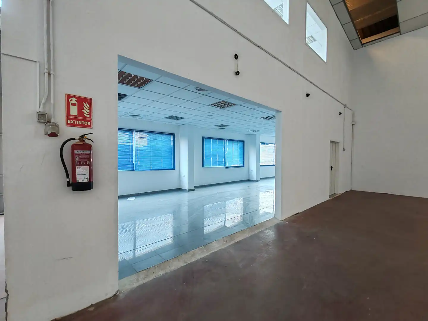 Industriegebäude zur Miete in Valencina de la Concepción, imagen 3