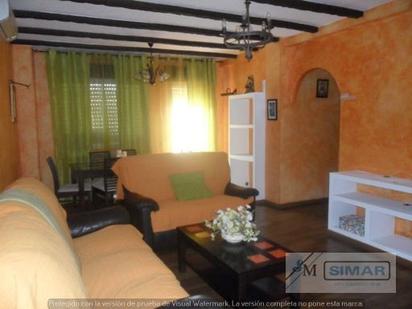 Living room of Flat to rent in  Toledo Capital  with Air Conditioner and Balcony