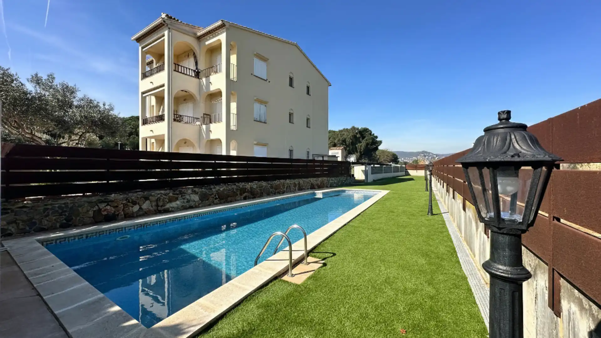 Piscina de Apartamento en venta en Calonge i Sant Antoni con Trastero y Piscina comunitaria