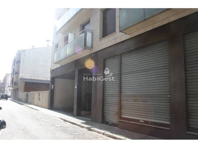 Garaje en Alquiler en Calle SANTIAGO en Eixample Sud – Migdia