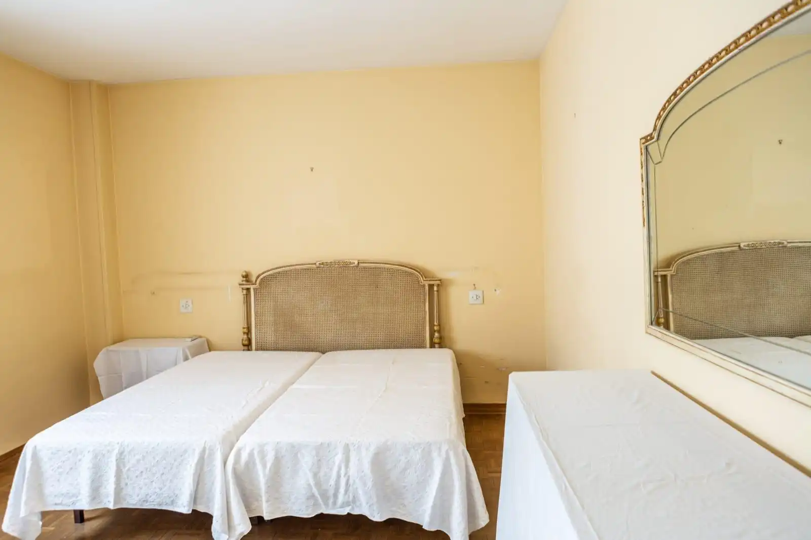 Bedroom of Flat for sale in Jaén